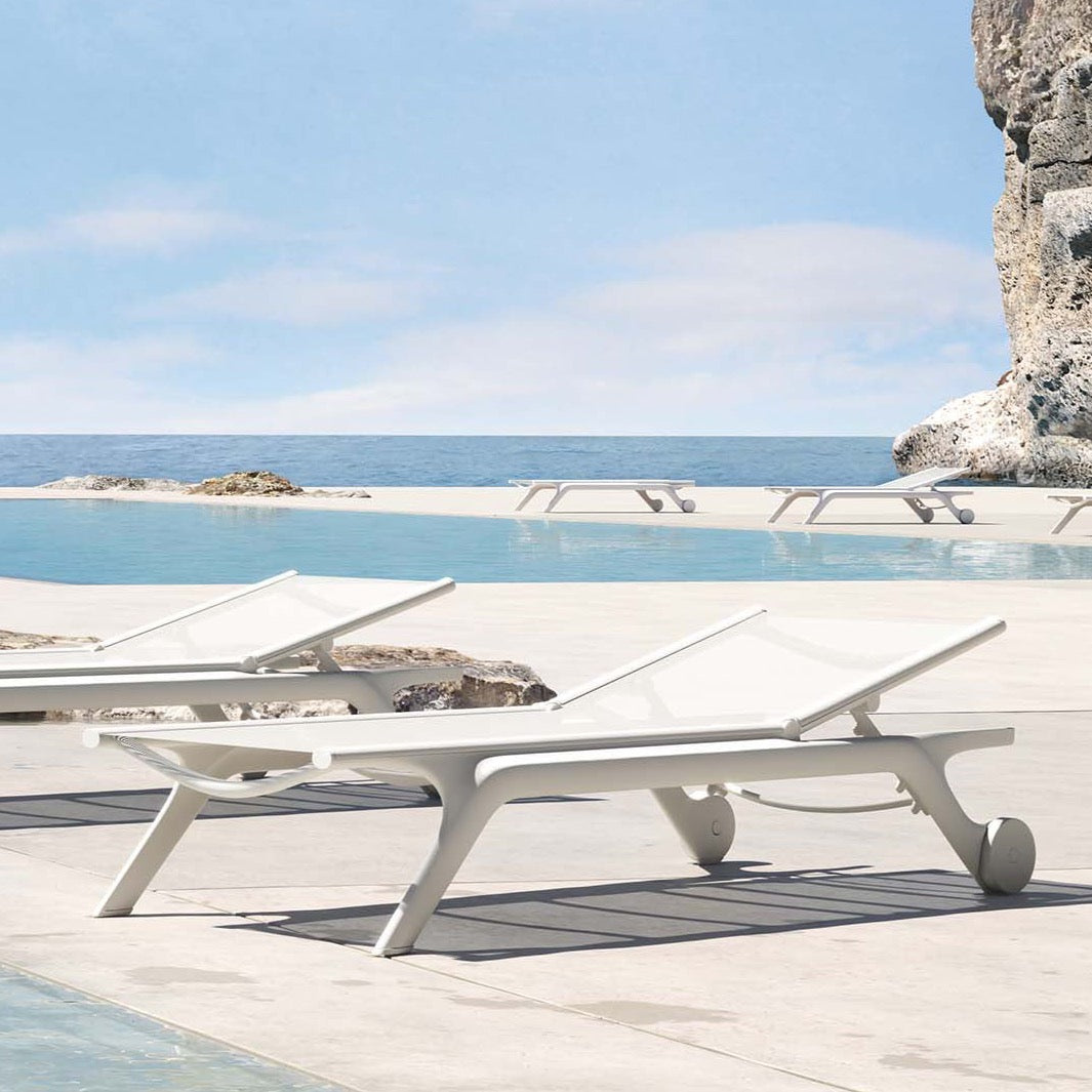 Vondom I Africa sun lounger Ecru