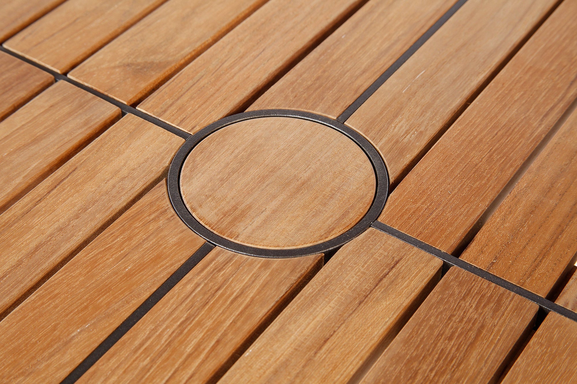 Aura ausziehbar Esstisch mit Sonnenschirmloch 151/228 cm