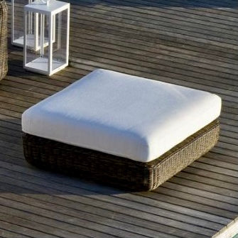 Unopiu Hocker Agora in braun mit WaProLace Geflecht.