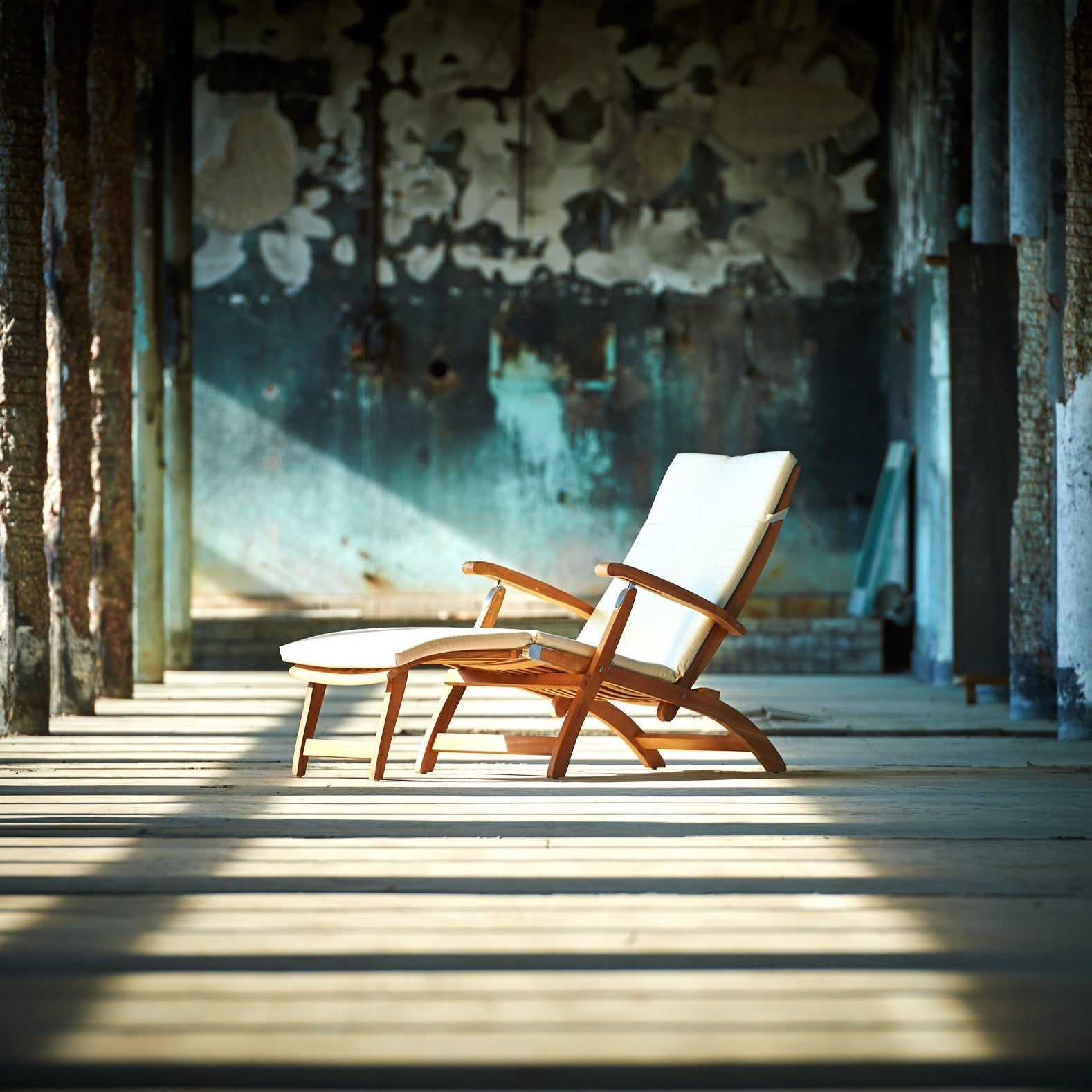 Teakholz Armchair Alexxandra