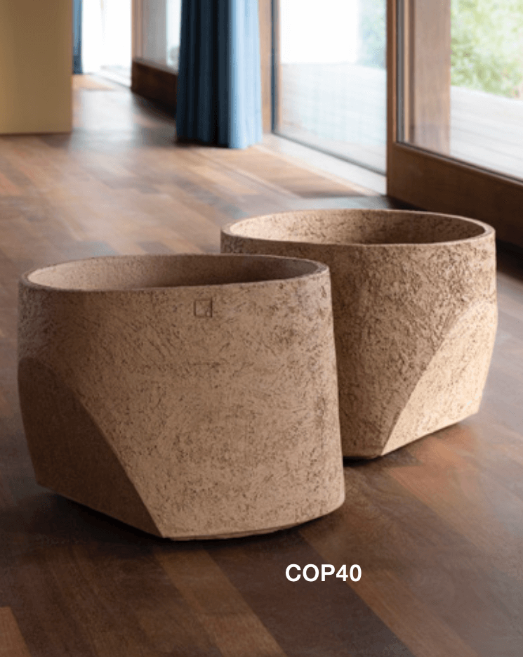 Atelier Vierkant Collection 2022. Blumentröge COP40 in cork