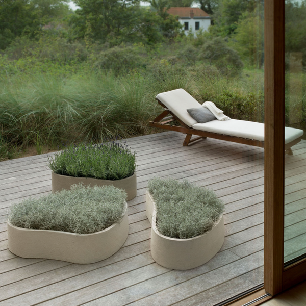 The OCT planter from Atelier Vierkant is a stylish and functional accessory for indoor and outdoor use.