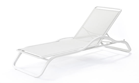 Ego Paris Sonnenliege Marumi mit Armlehne und Tablett in weiß