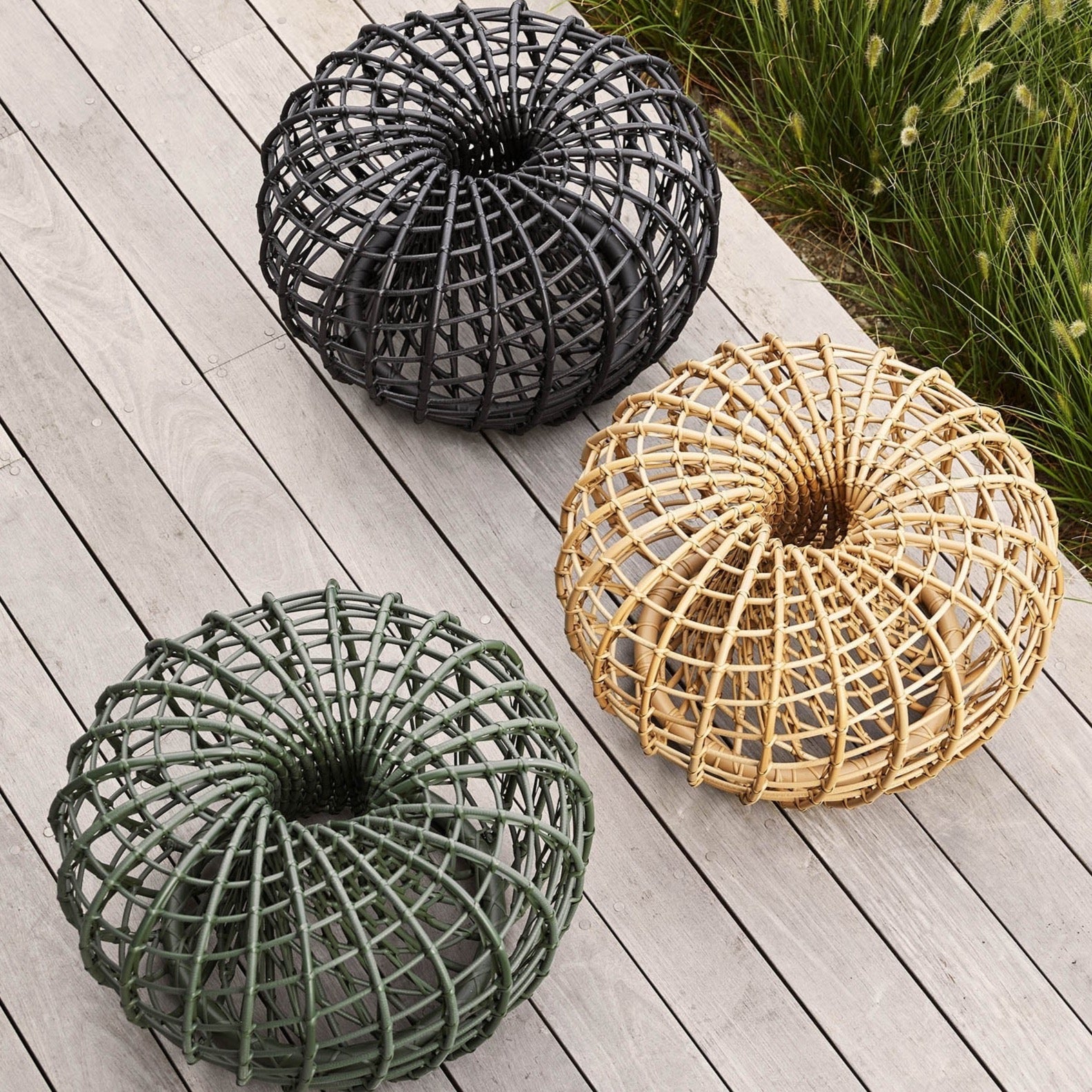 Cane-Line Nest coffee table/stool small ⌀ 67 cm