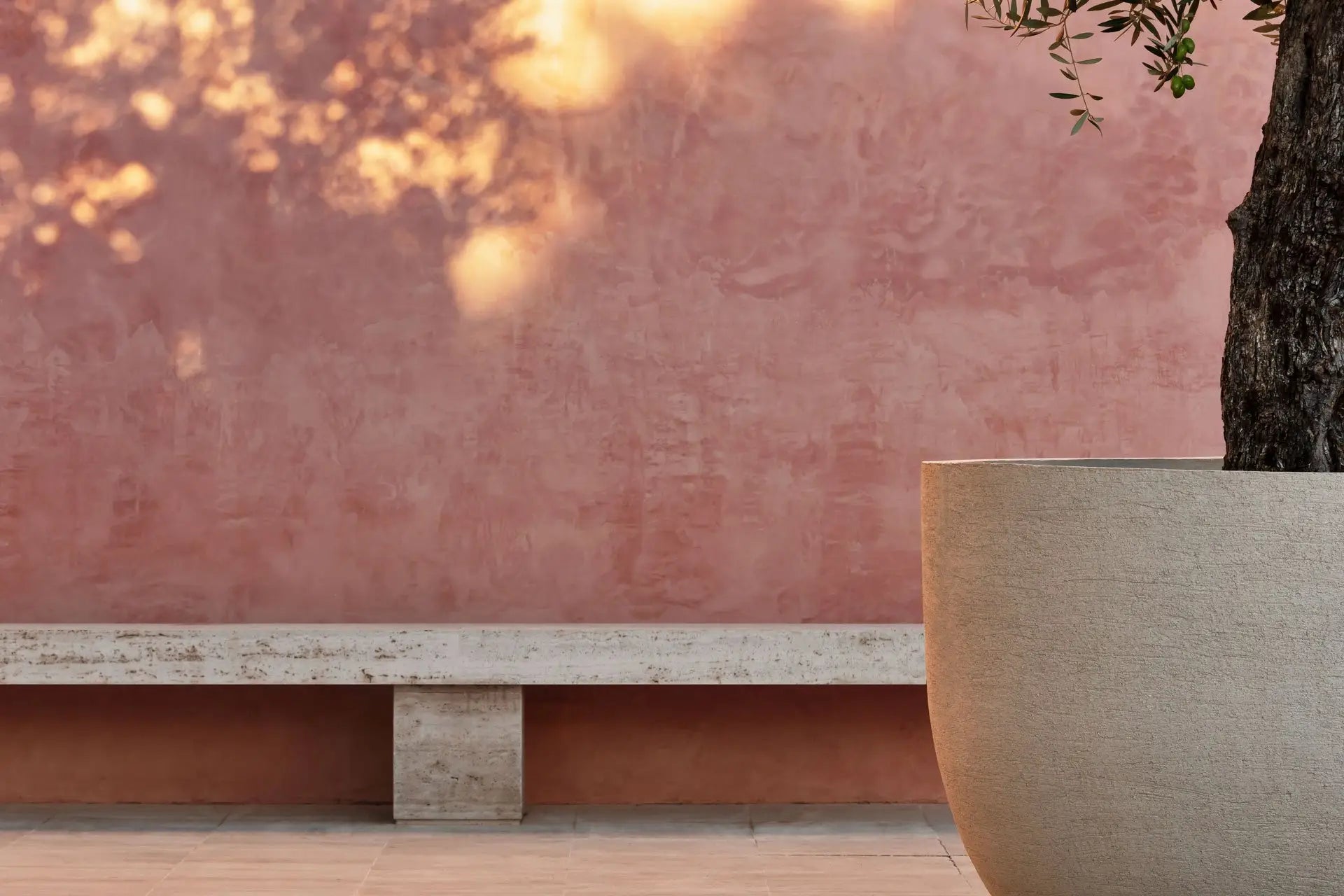 Domani Texel Pot Ø50x36cm in rotem Terrakotta – puristischer, frostbeständiger Pflanzkübel für Terrasse, Balkon oder Innenhof