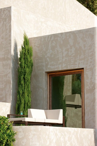 Ego Paris Lounge Dyvan Aluminium mit weißen Kissen