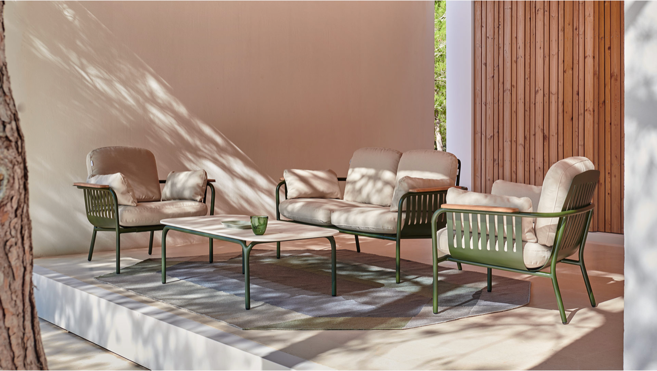 Gandia Blasco I Capa 2 Seat Sofa 147 cm
