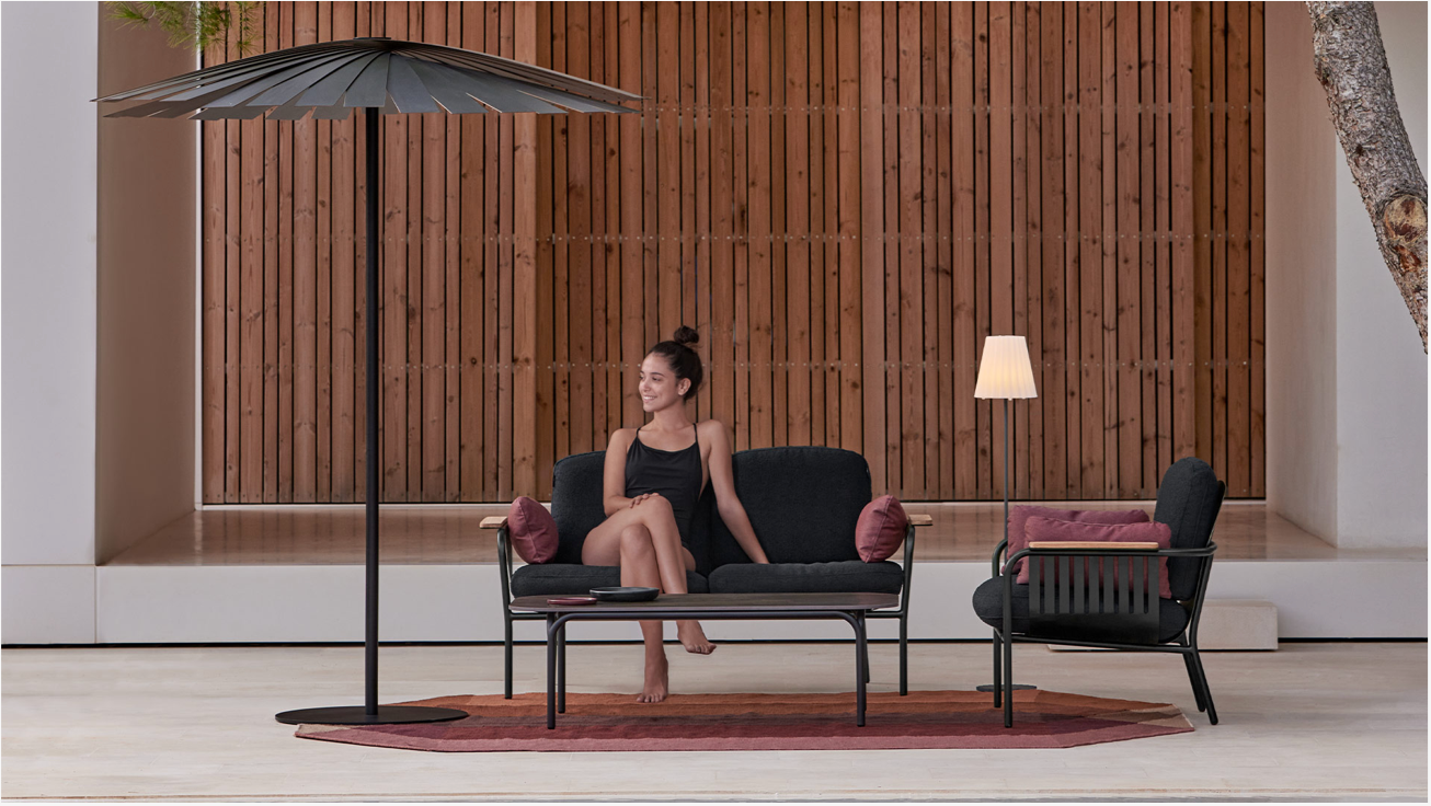Gandia Blasco I Capa 2 Seat Sofa 147 cm