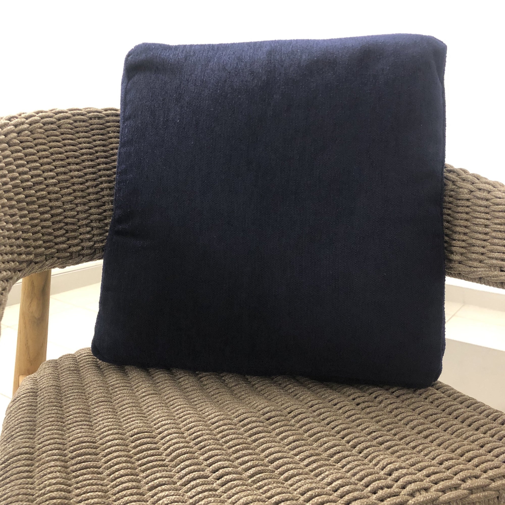 Unopiu cushion 40x40 dark blue