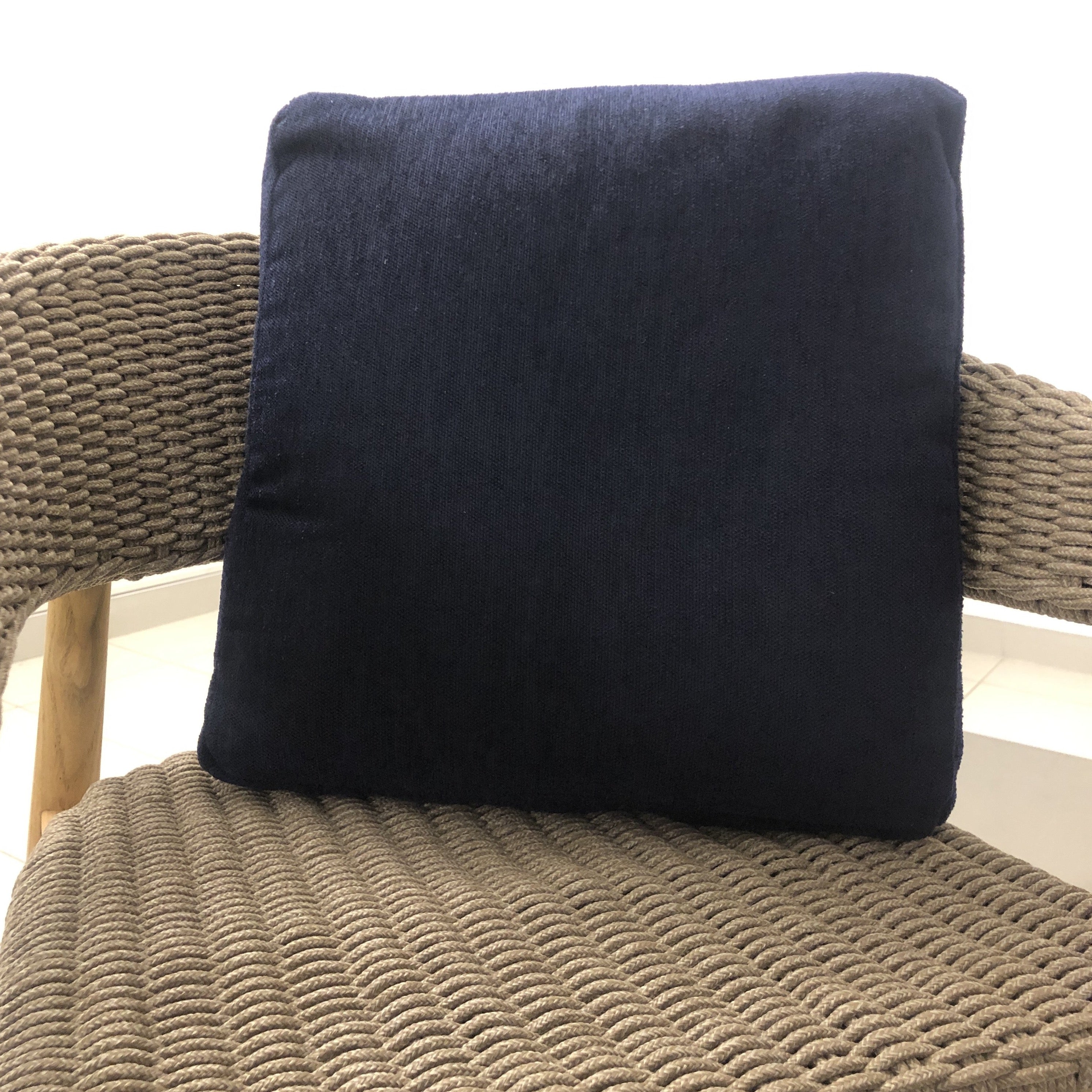 Unopiu I Cushion 40x40 Dark Blue