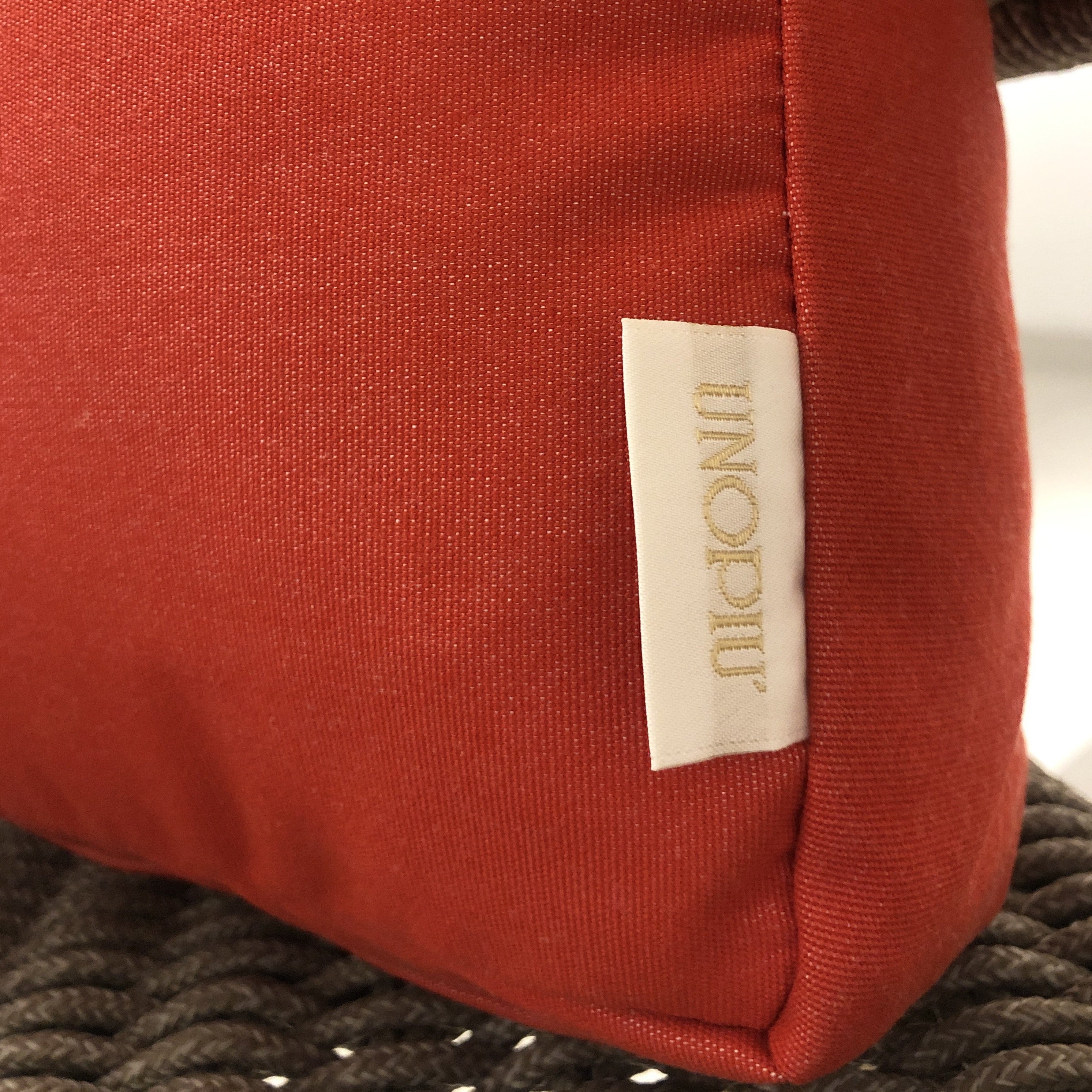 Unopiu I Cushion 40x40 Red