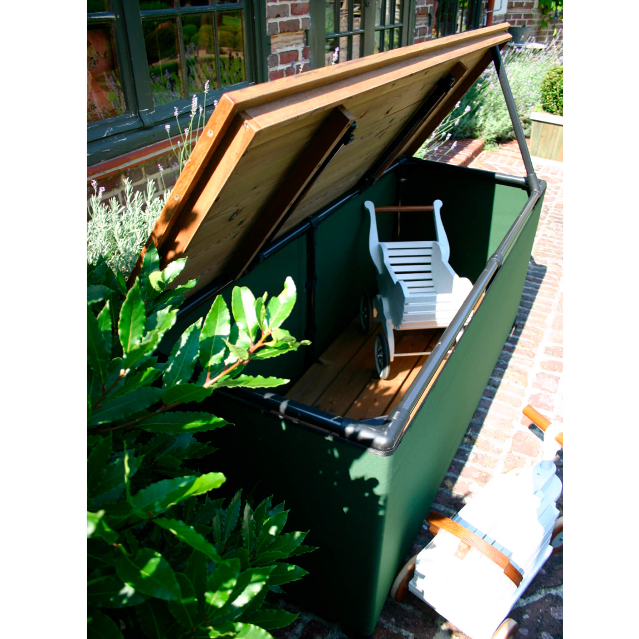 Tradewinds I Chest'r Kissentruhe