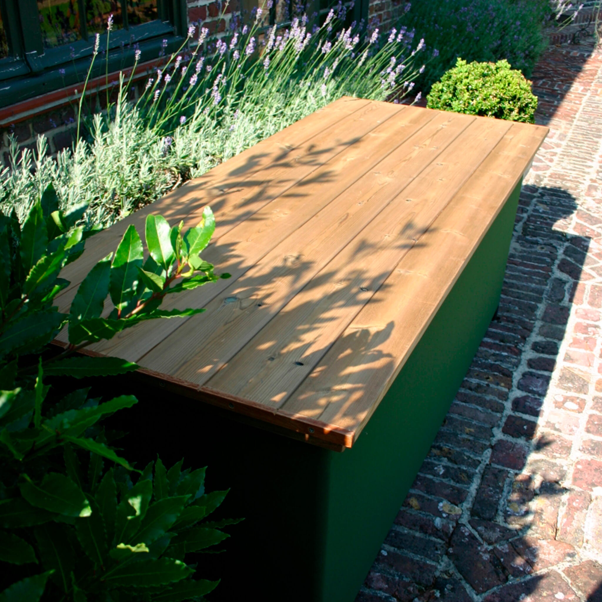 Tradewinds I Chest'r Pillow Chest