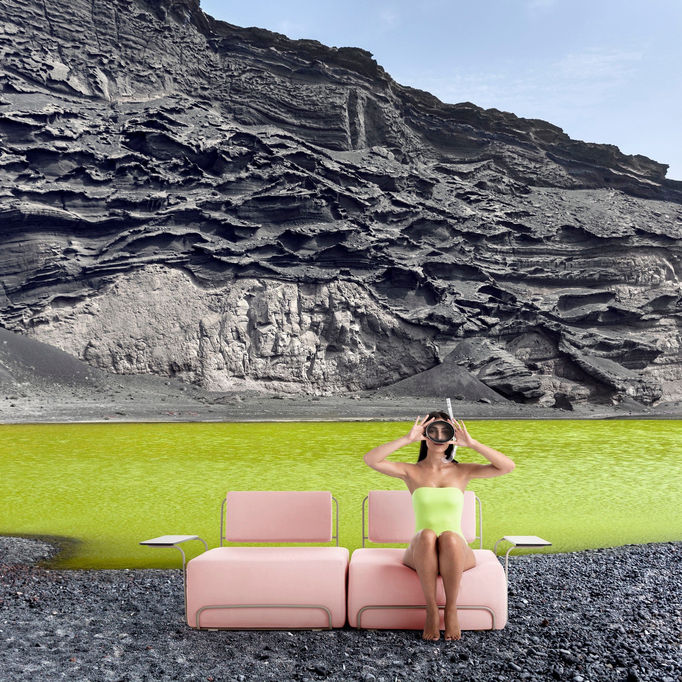 diabla I Lilly Loungesessel mit Armlehnentisch rechts