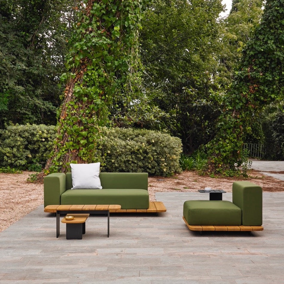 Point I Pal Zweisitzer Ecksofa links mit Hocker und Ablage rechts