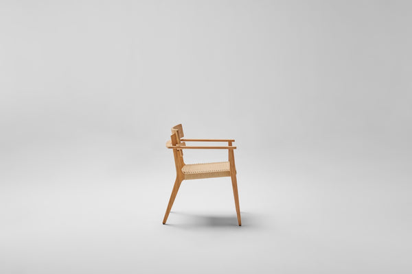 Point Parallel armchair
