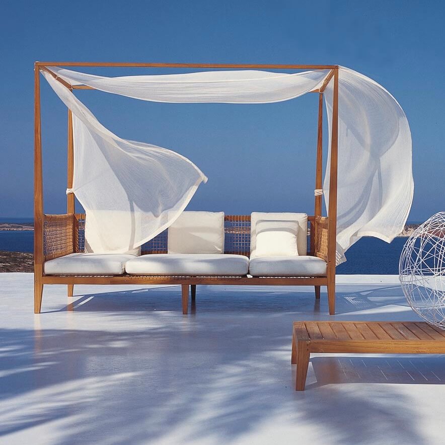 Unopiu Synthesis Bett aus Teakholz