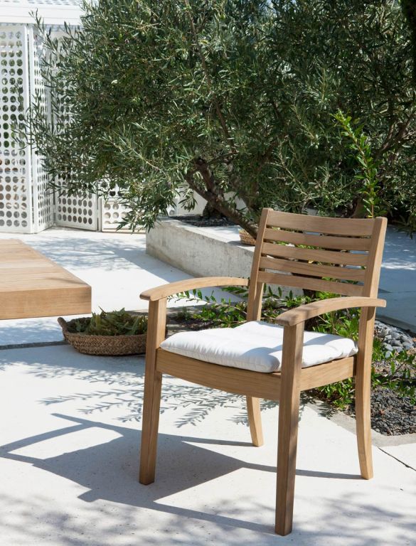 Unopiu I Chelsea Armstuhl stapelbar