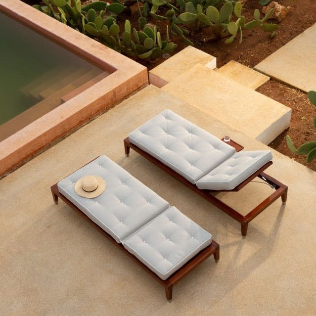 Unopiu I C'est la vie Sonnenliege aus Mahagoni