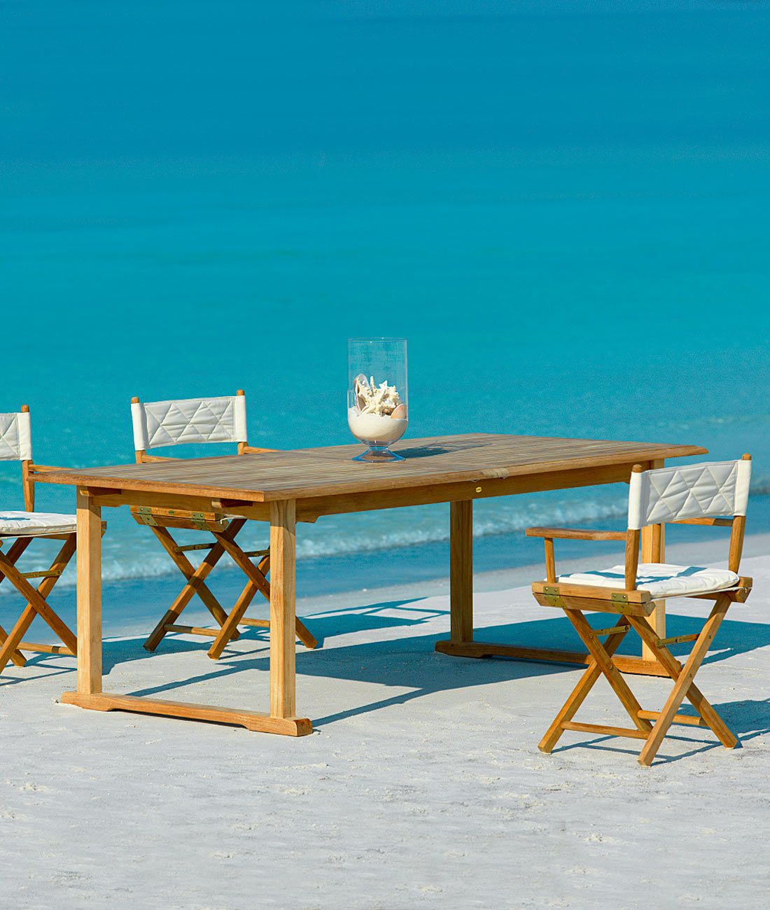 Unopiù Chelsea Tisch auf moderner Terrasse