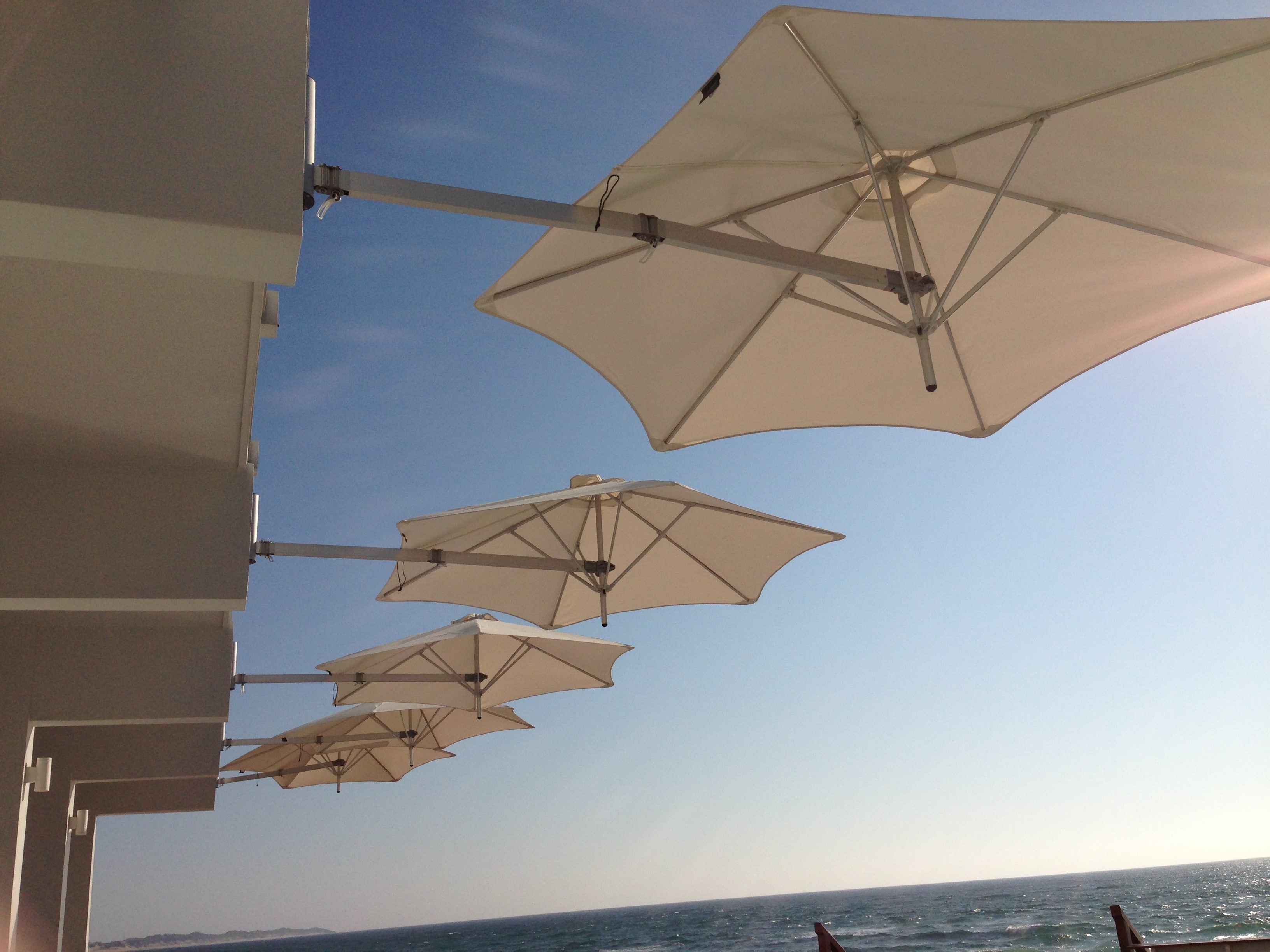 Umbrosa I Paraflex wall parasol