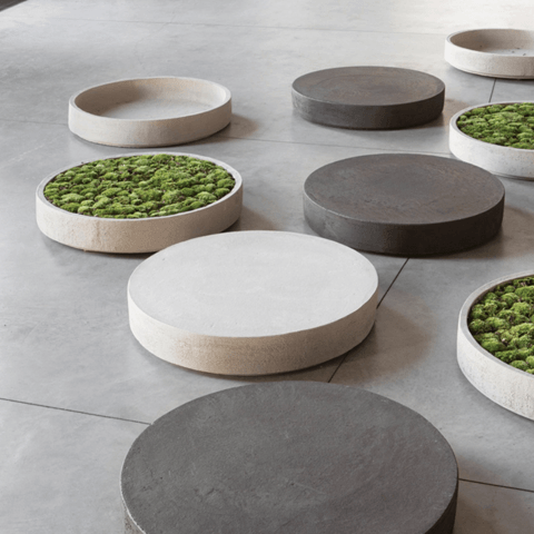 Detailansicht der flachen PL Pflanzschale aus Terracotta