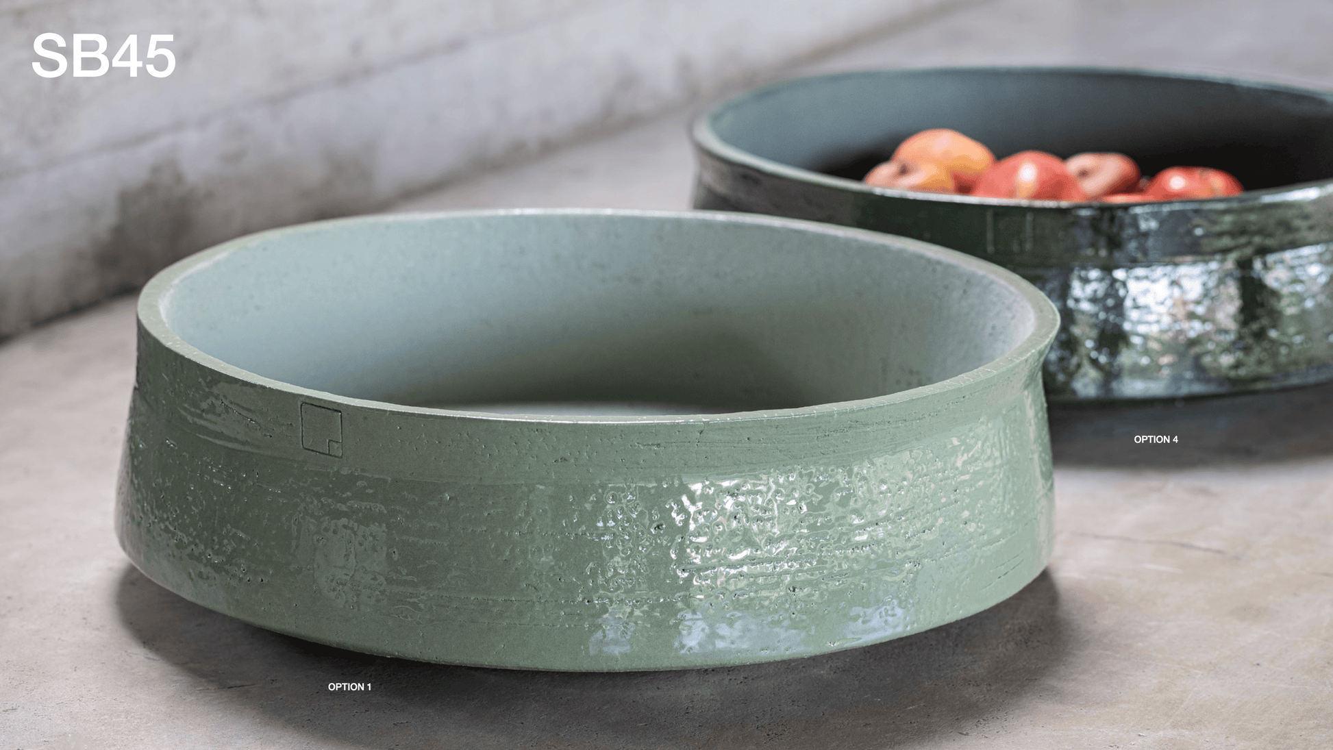 Kompakte, runde Pflanzenschale SB45 aus Terrakotta