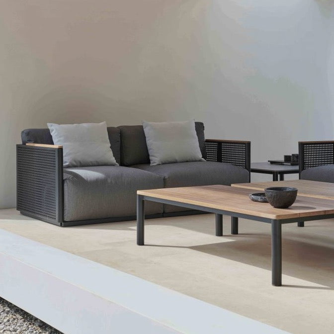 Gandia Blasco Bosc 2 Seat Sofa in schwarz, Frontansicht 