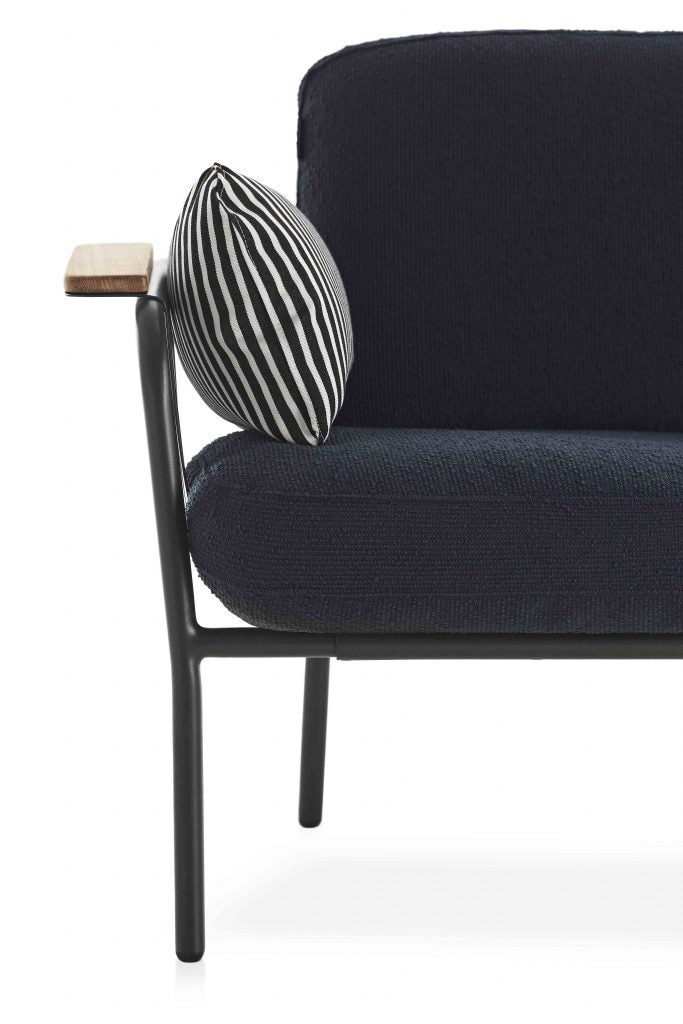 Gandia Blasco Capa 2 Seat Sofa in schwarz/blau, Details Frontansicht 