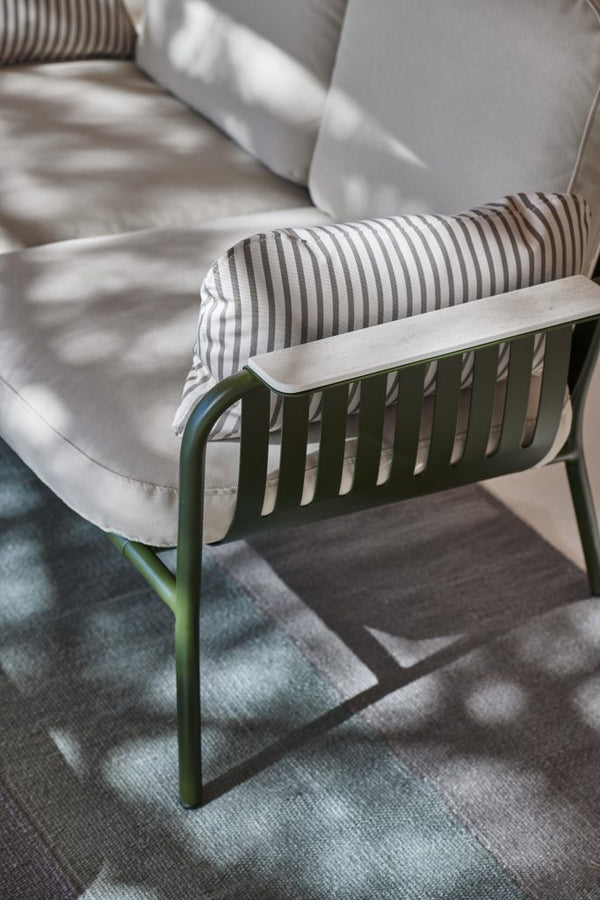 Gandia Blasco Capa 2 Seat Sofa in grün/patio, Details Armlehne