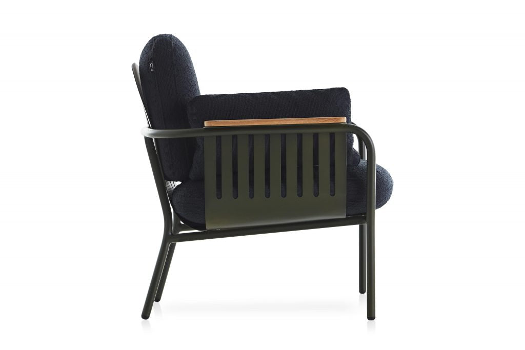 Gandia Blasco Capa Lounge Chair in grün/schwarz, Seitenansicht  