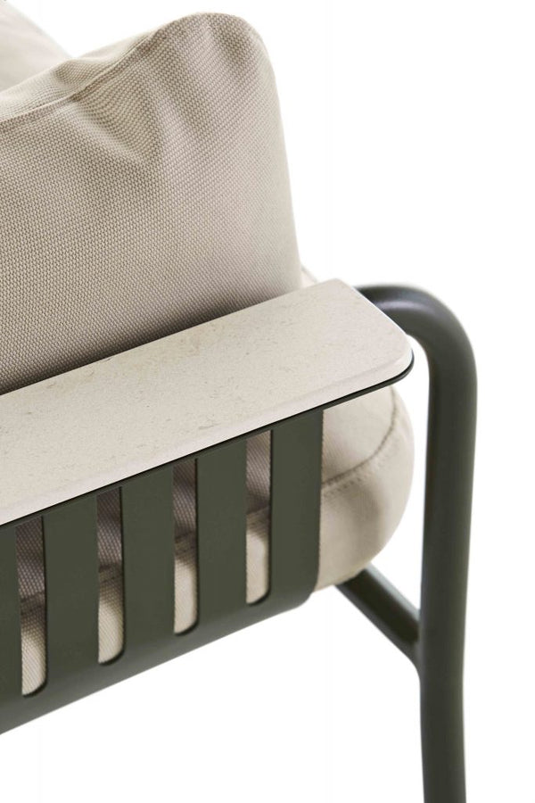 Gandia Blasco Capa Lounge Chair in grün/beige, Detail Armlehne ohne Holz