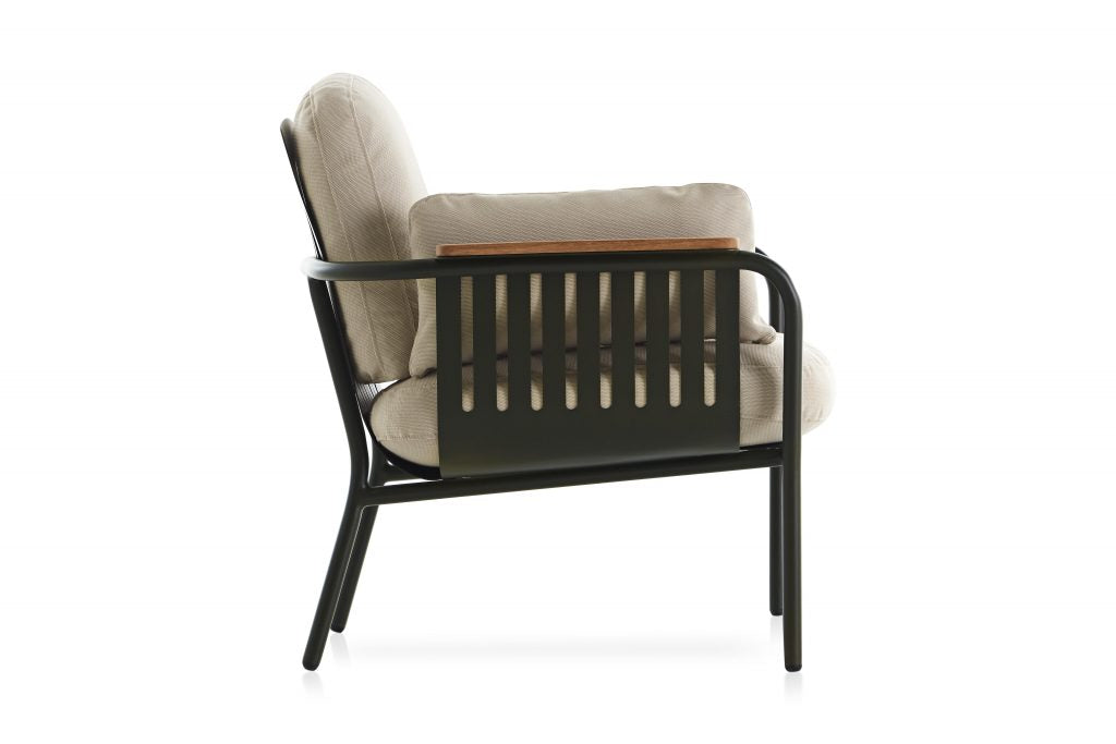 Gandia Blasco Capa Lounge Chair in grün/beige, Seitenansicht 