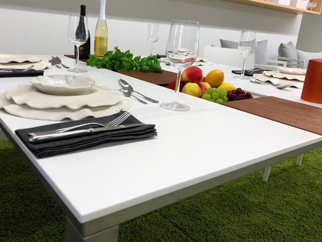 exklusiver Gartentisch TQ150 mit Corian Tischplatte