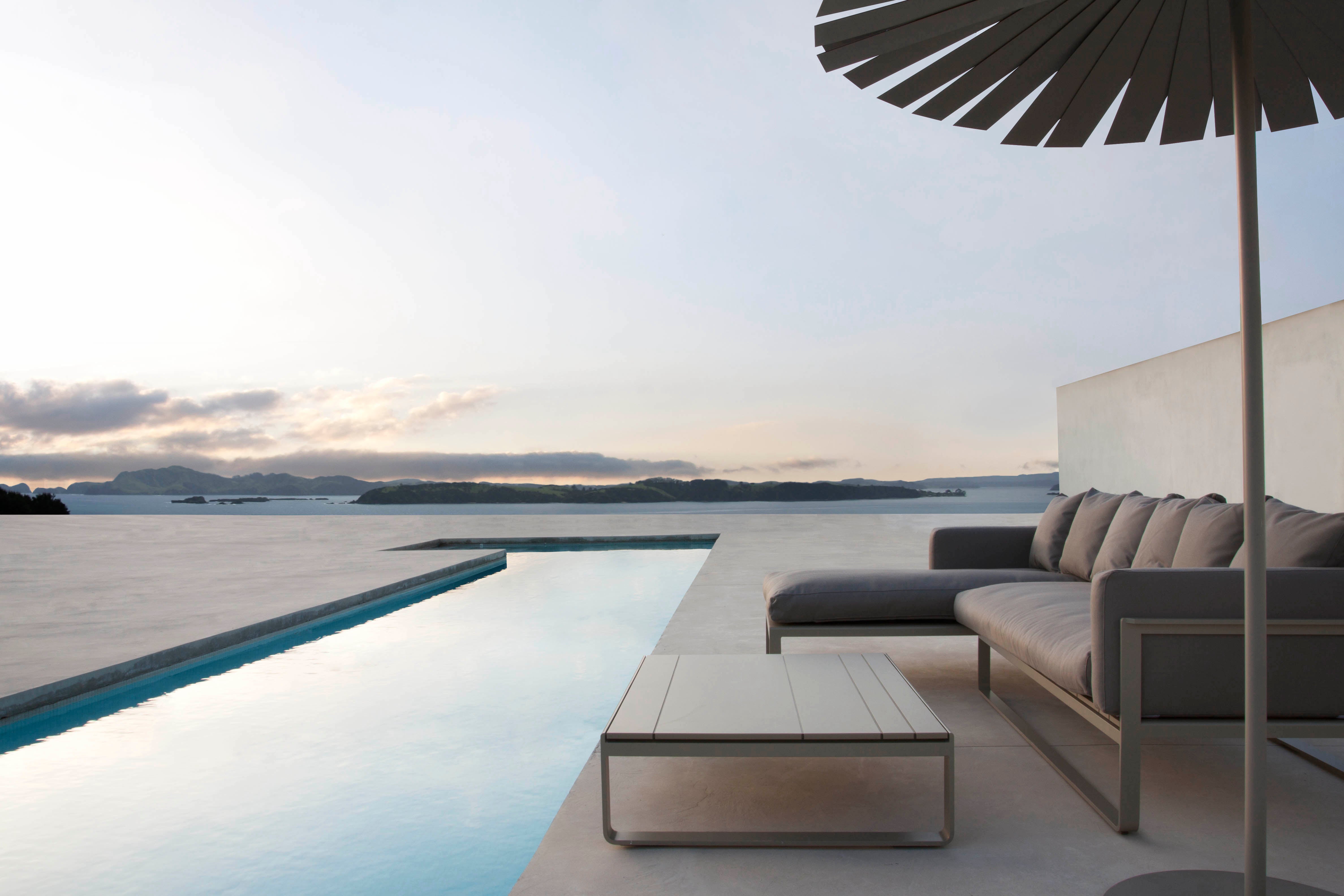 Gandia Blasco I Flat Sectional 2 Chaiselongue links