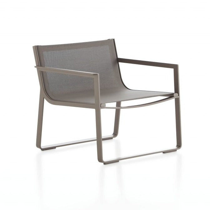 Gandia Blasco Flat Textil Club Armchair in bronze, Frontansicht 