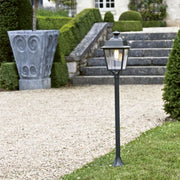 Roger Pradier I Place des Vosges 1 Poller 118 cm