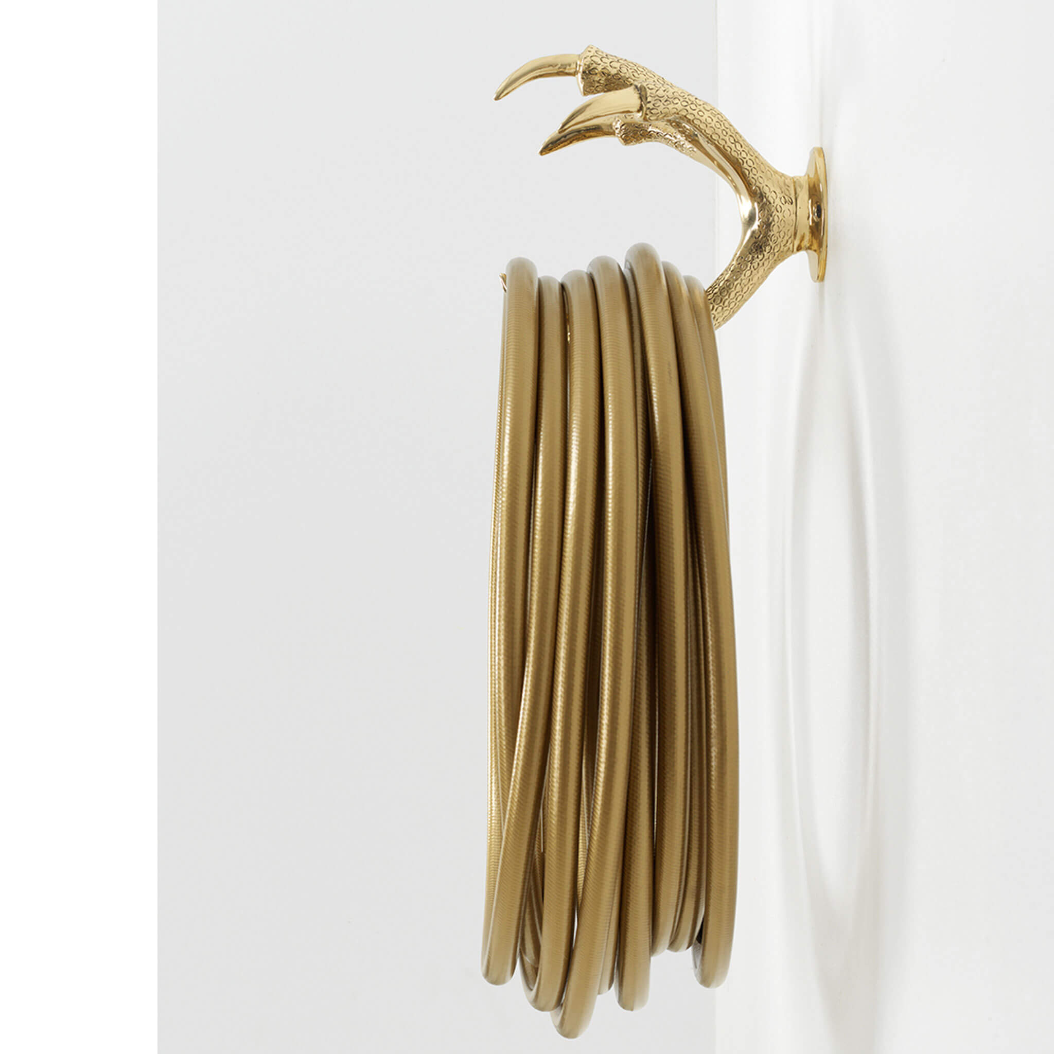 Gartenschlauchhalter für die Wand in Gold von Garden Glory