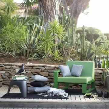 Ego Paris Sessel Kama Aluminium in grün mit grünen Polstern Armlehne Rechts