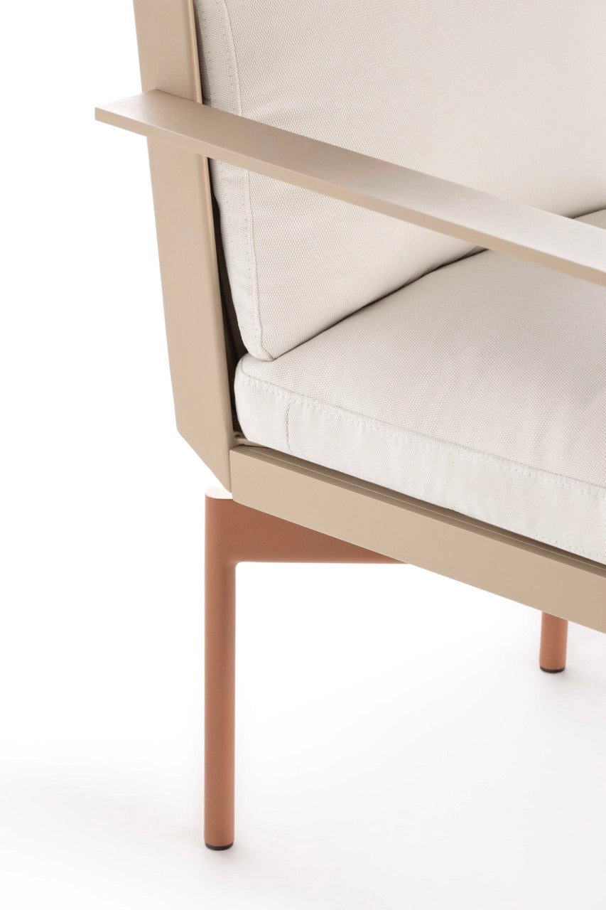Gandia Blasco I Onde Dining-Stuhl mit Armlehnen