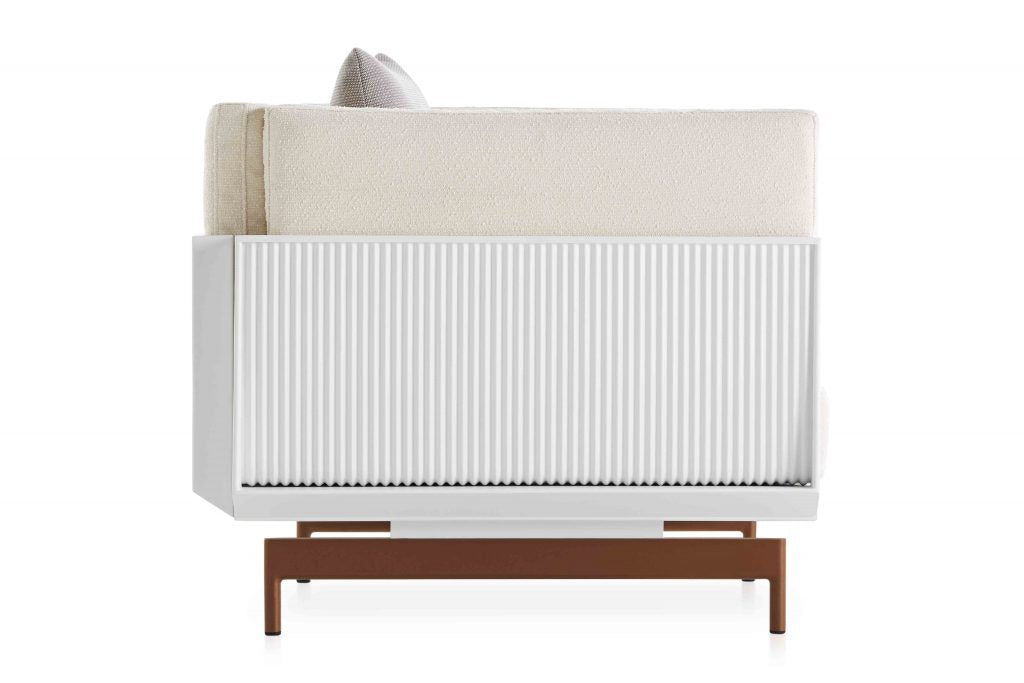 Gandia Blasco Onde Lounge Chair in creme, Seitenansicht 