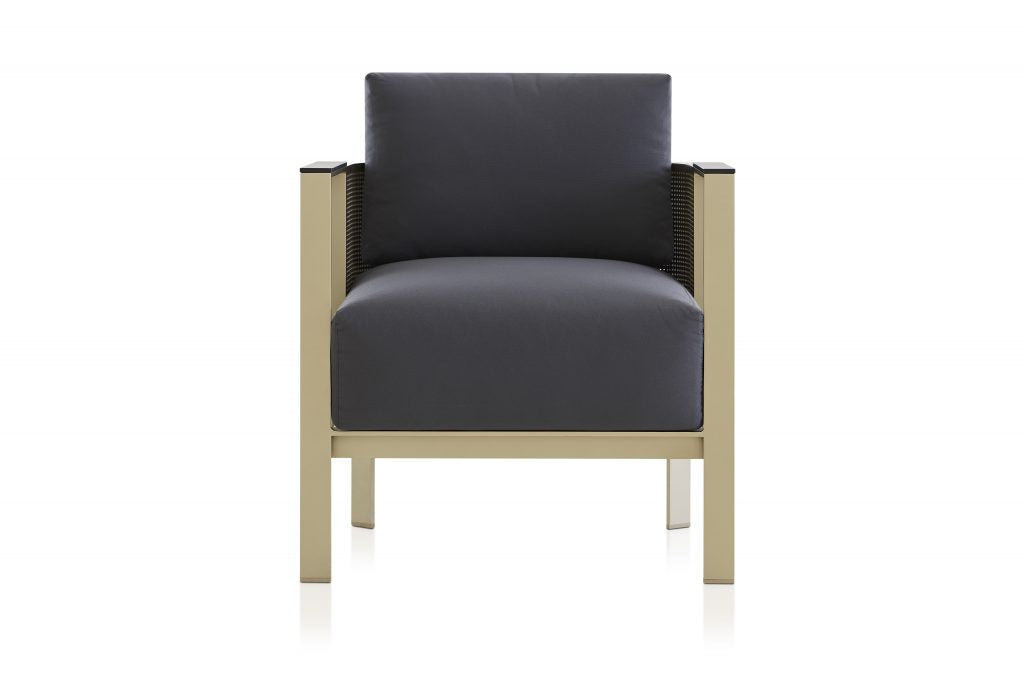 Gandia Blasco Solanas Club Armchair in gold, Frontansicht