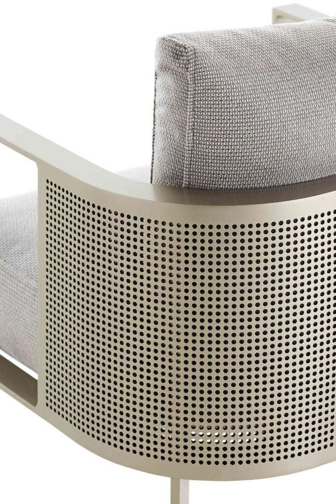 Gandia Blasco Solanas Dining Armchair in gold, Details Rückansicht