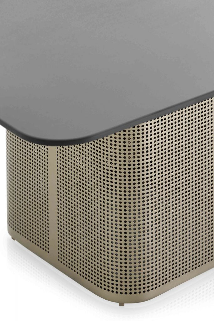 Gandia Blasco Solanas Dining Table 140 in gold, Detail Tischbein