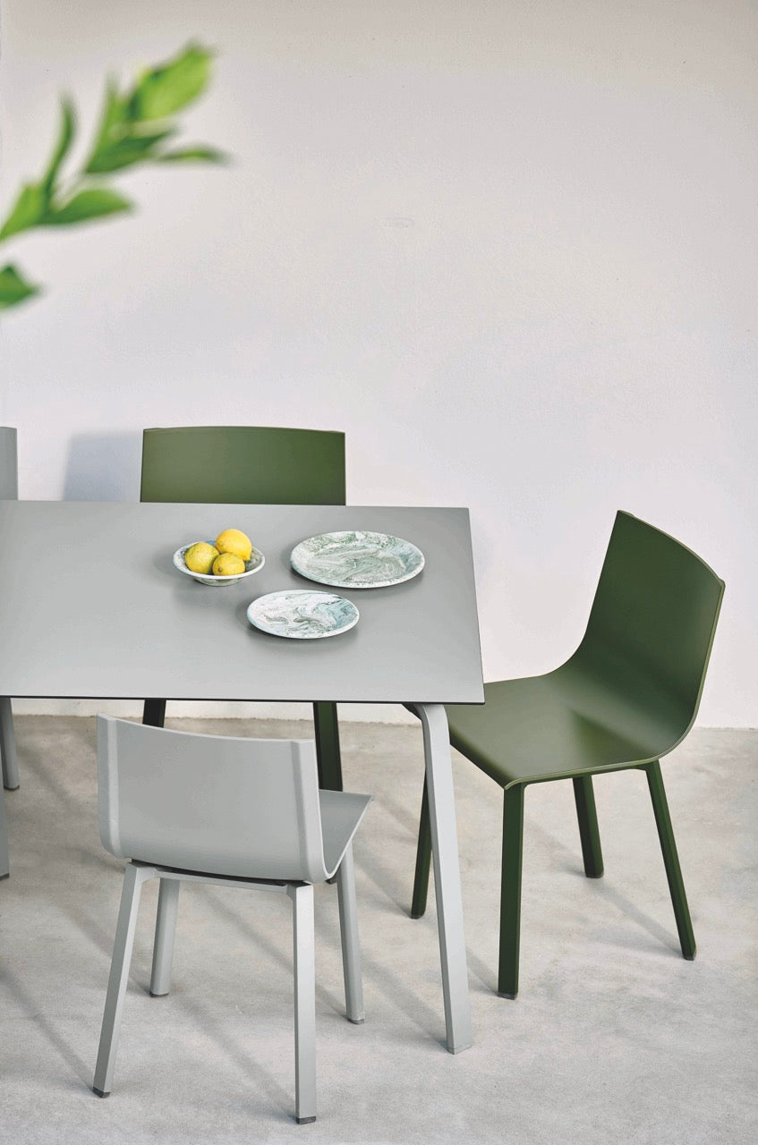 Gandia Blasco Stack Dining Table 160 cm