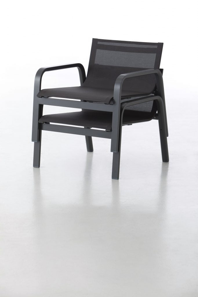 Gandia Blasco Stack Lounge Chair in anthracite, Seitenansicht, 2 Stühle übereinander gestapelt 