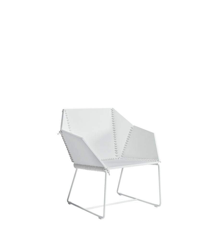 Gandia Blasco Textile Club Armchair in weiß, Seitenansicht 