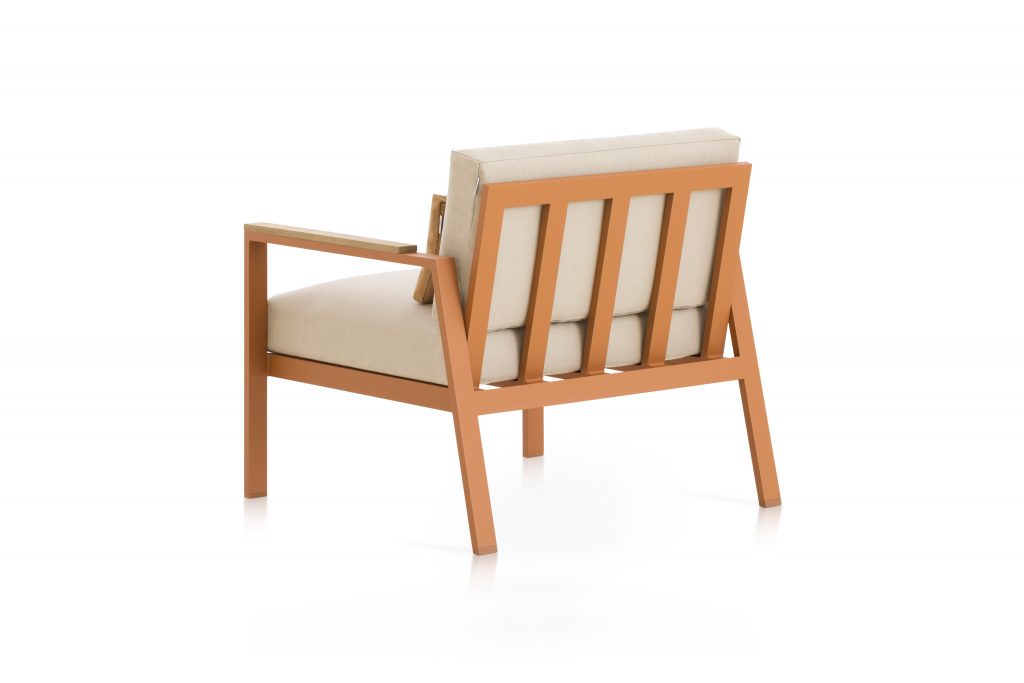 Gandia Blasco Timeless Lounge Chair in orange/braun, Rückansicht 