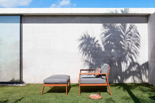 Gandia Blasco Timeless stool for lounge chair