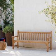 Unopiu Green ist eine Teakholz Sitzbank für den Garten und Balkon.